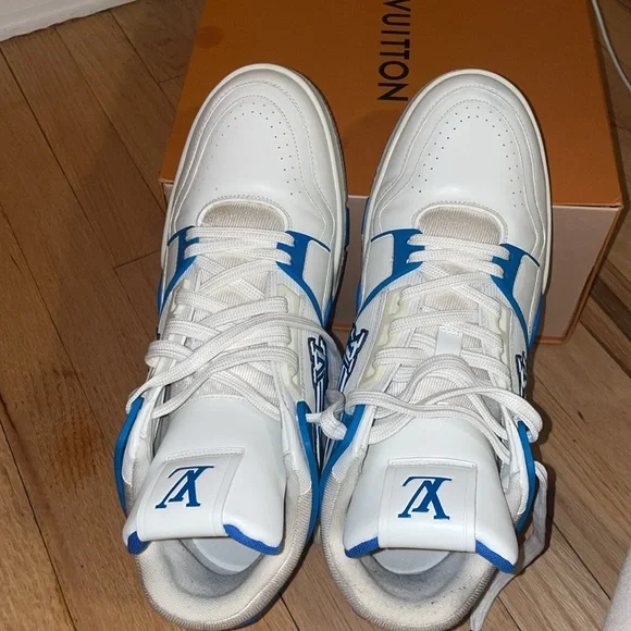 Mens Louis Vuitton Trainer Azur size 9